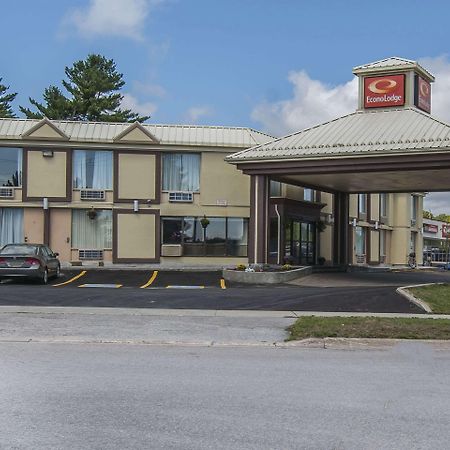 Econo Lodge Orillia Ngoại thất bức ảnh