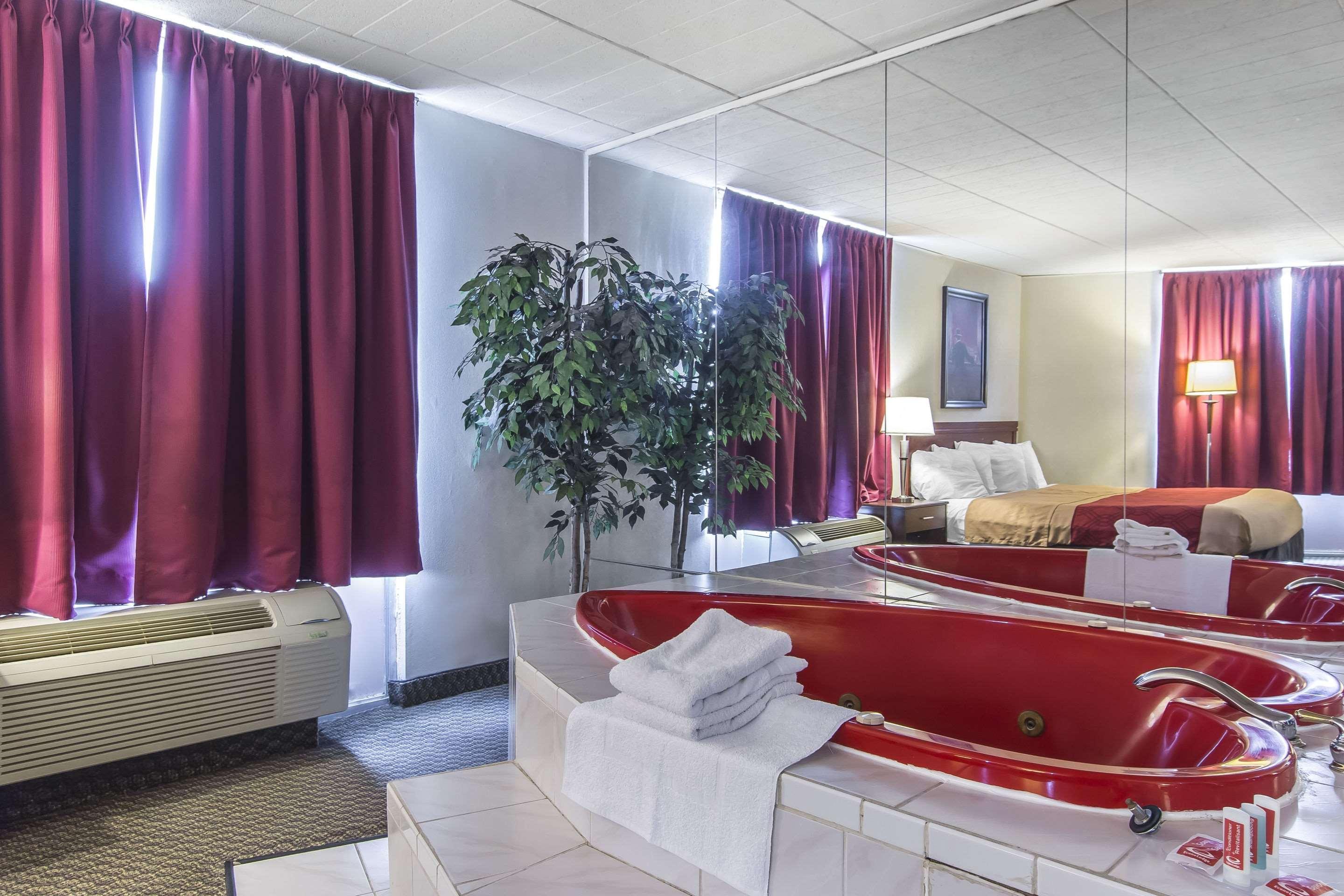 Econo Lodge Orillia Ngoại thất bức ảnh