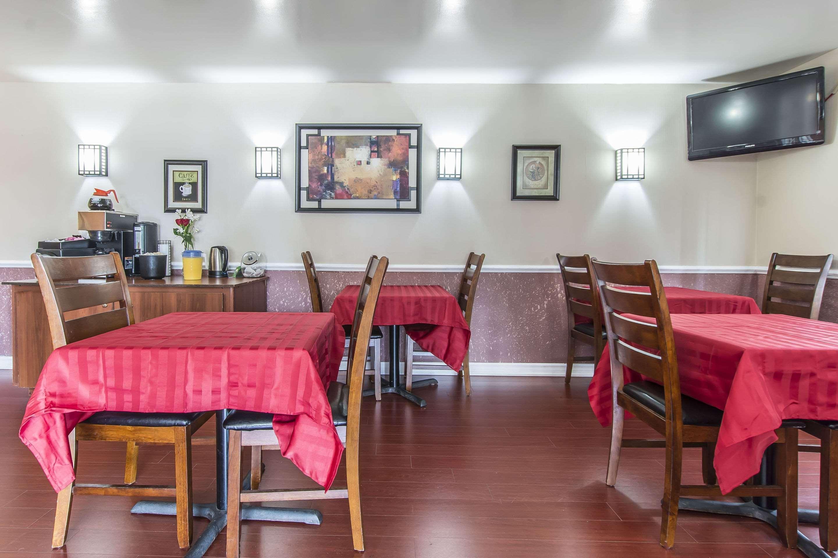 Econo Lodge Orillia Ngoại thất bức ảnh