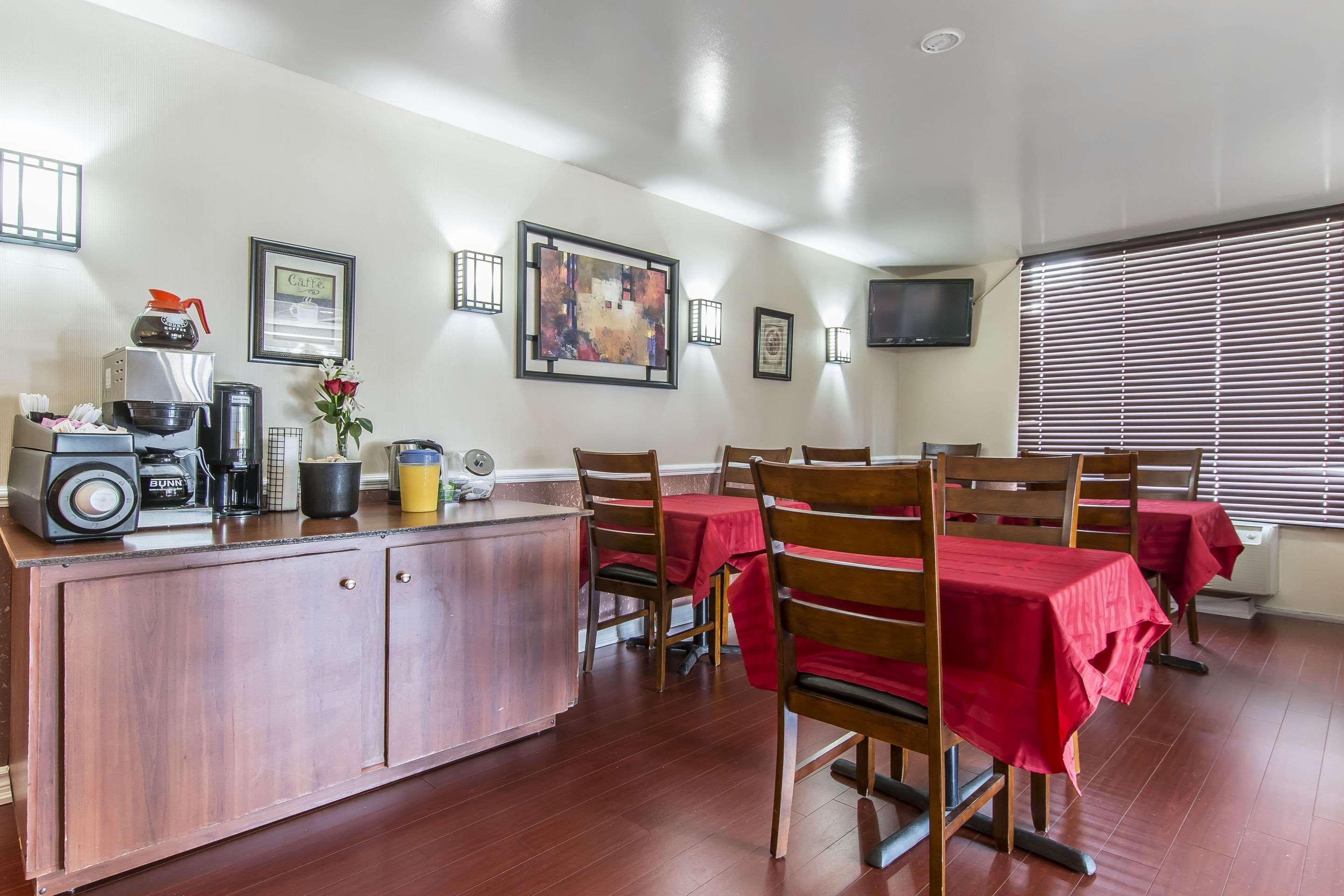 Econo Lodge Orillia Ngoại thất bức ảnh